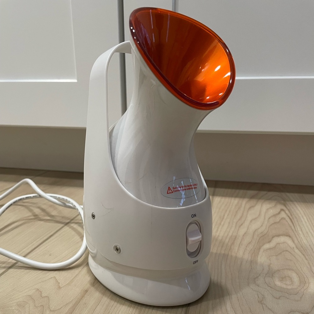 DR DENNIS GROSS FACIAL STEAMER